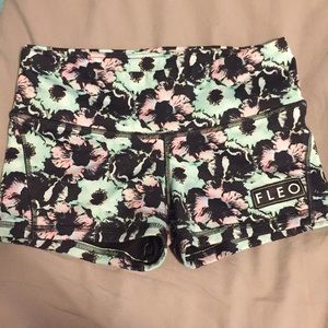 Fleo low rise contour